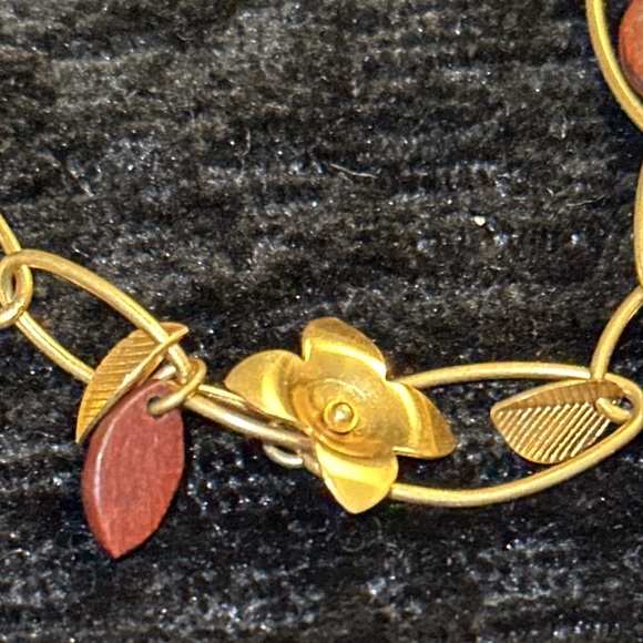 Pilgrim Gold Plated Flowers & Enamel Leaves Necklace & Bracelet - Picture 4 of 15